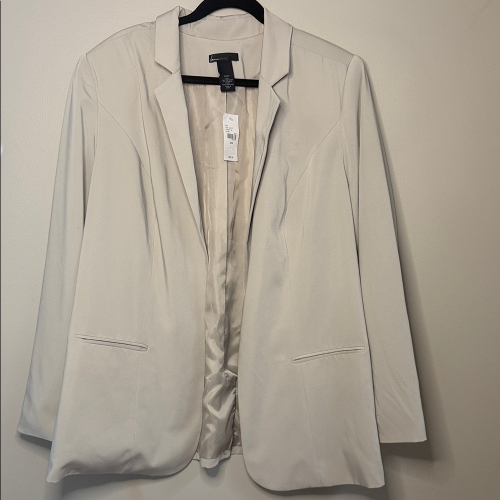 NWT Lane Bryant Blazer – Size 22/24 – Soft Beige Neutral – $99 Retail